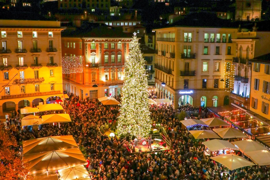 Presepe sommerso, spettacoli e chalet gastronomici. A Lugano il Natale è “In Piazza”